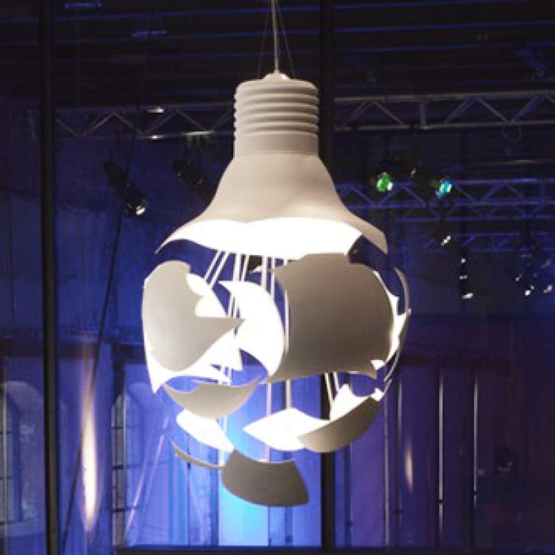 Unieke design-hanglamp Broken Bulb